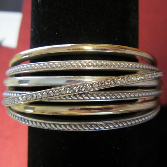 EUC Neptunes RIngs Cuff Braclet-Brighton